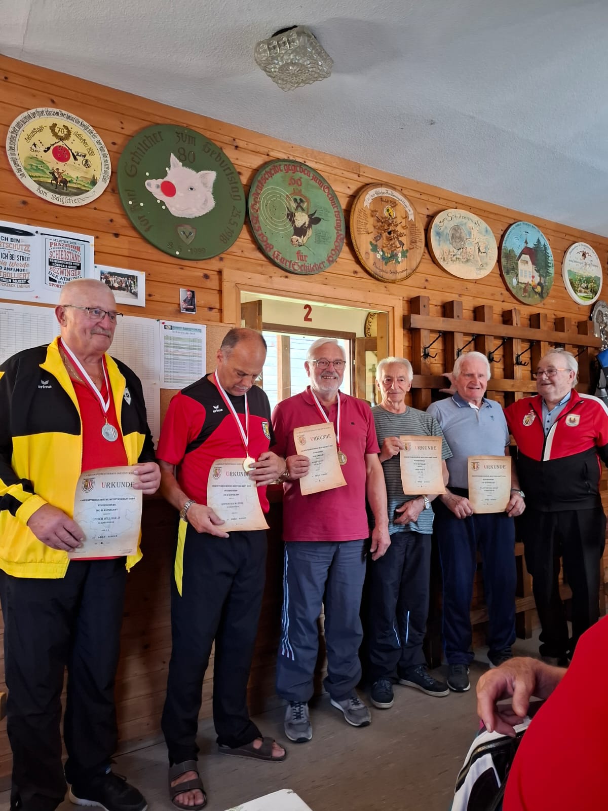Siegerehrung - stehend aufgelegt - 100m Bad Ischl 2026